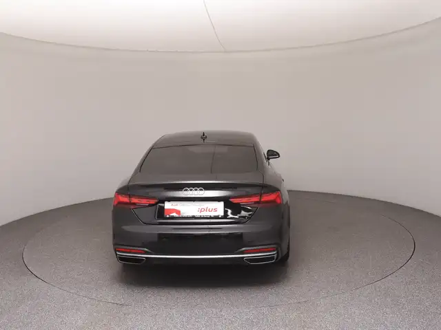 Audi A5 view 6