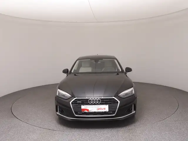 Audi A5 view 3