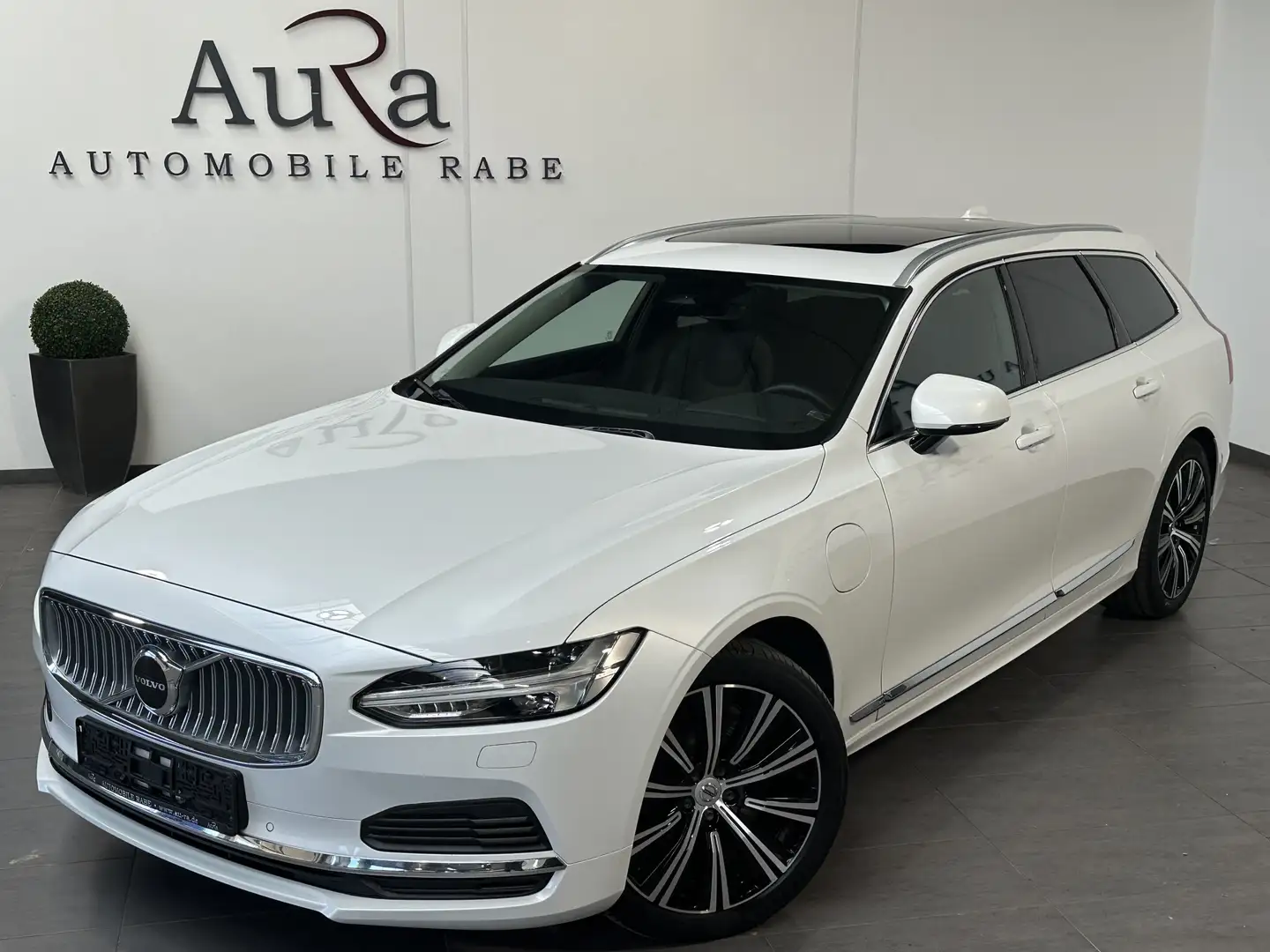 Volvo V90 T6 Plus Bright Hybrid AWD NAV+LED+AHK+PANO Blanco - 1