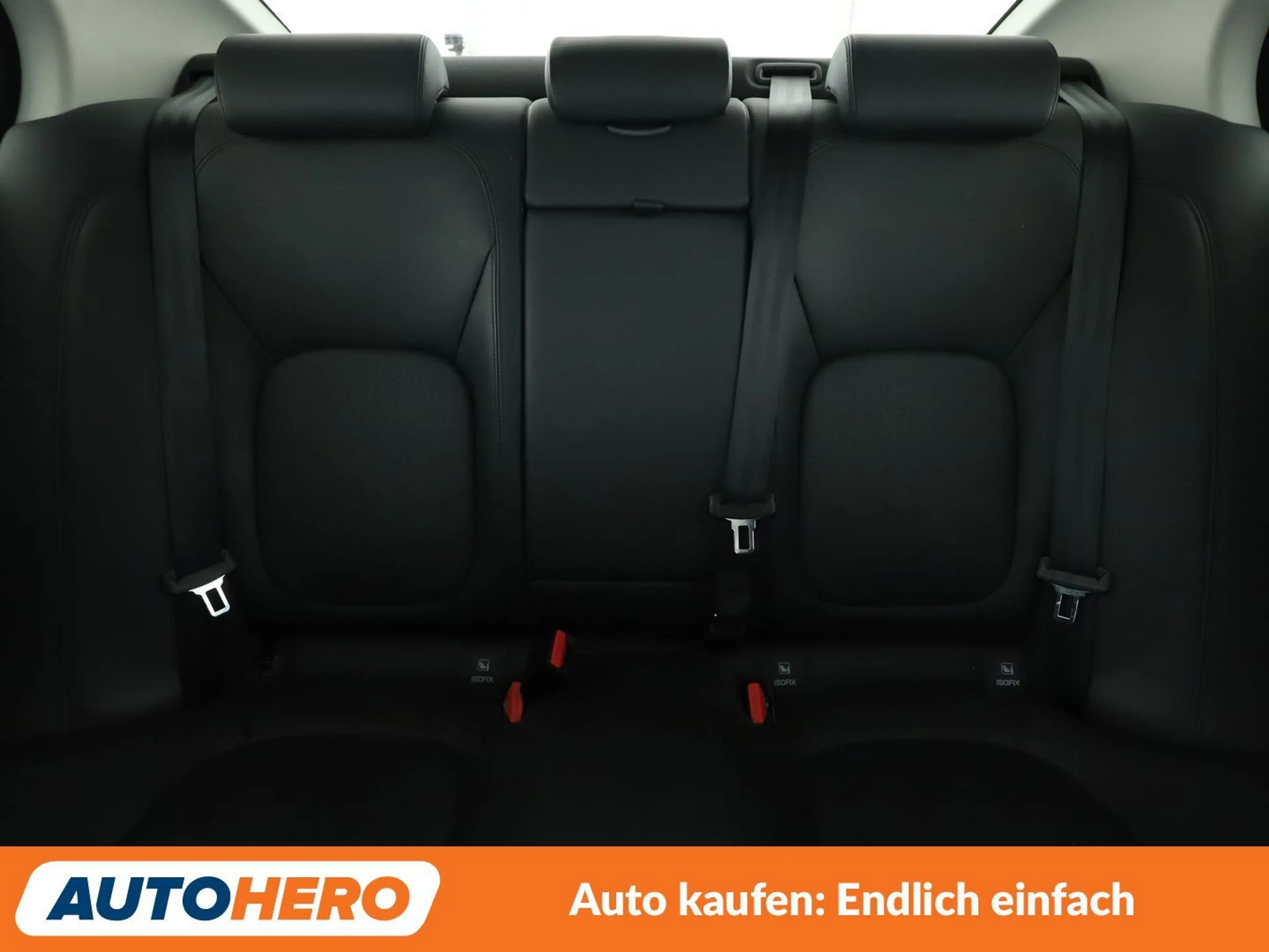 Jaguar XE 20d Portfolio Aut.*NAVI*CAM*BiXENON*SHZ*LHZ* — photo 15