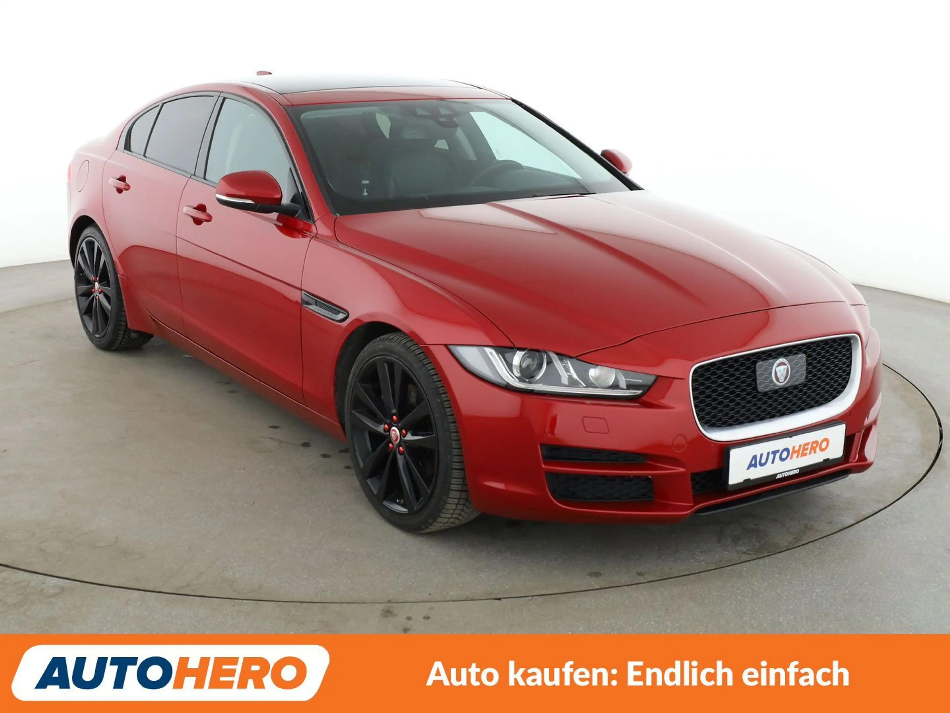 Jaguar XE 20d Portfolio Aut.*NAVI*CAM*BiXENON*SHZ*LHZ* — photo 8