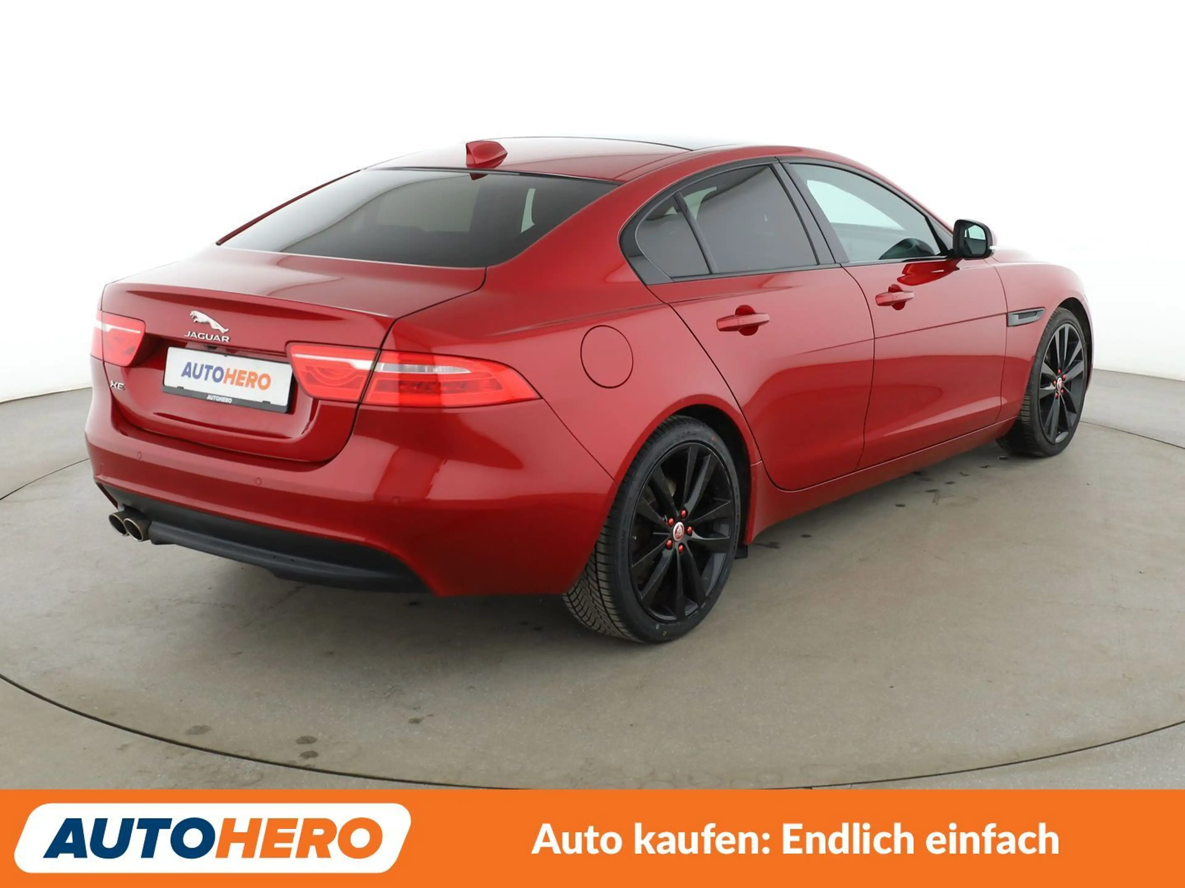 Jaguar XE 20d Portfolio Aut.*NAVI*CAM*BiXENON*SHZ*LHZ* — photo 6
