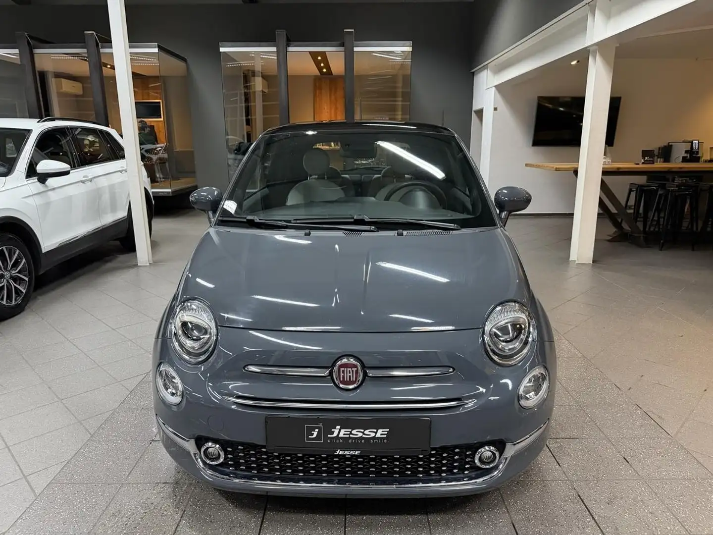 Fiat 500 1.0 Mild Hybrid DolceVita Pano CarPlay Temp PDC Grau - 2