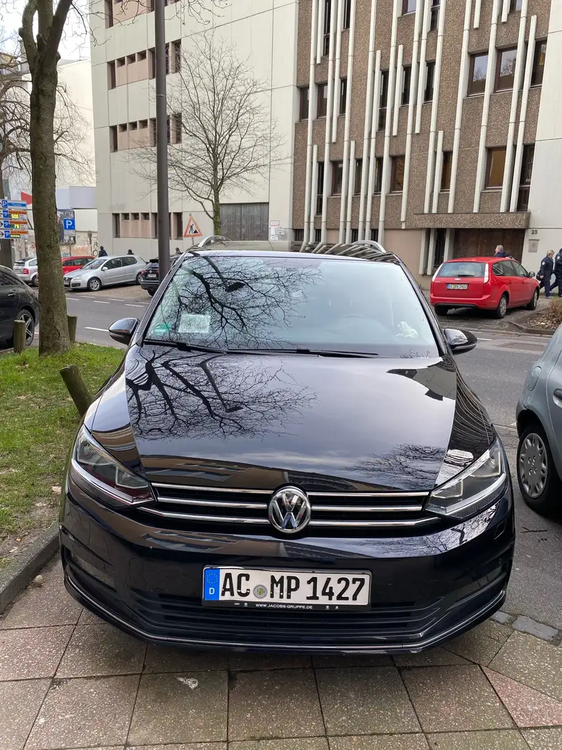 Volkswagen Touran 1.5 TSI Join Schwarz - 1