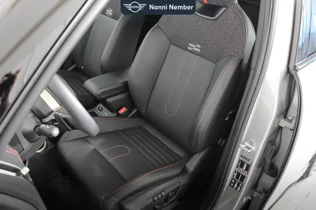 MINI Countryman view 14