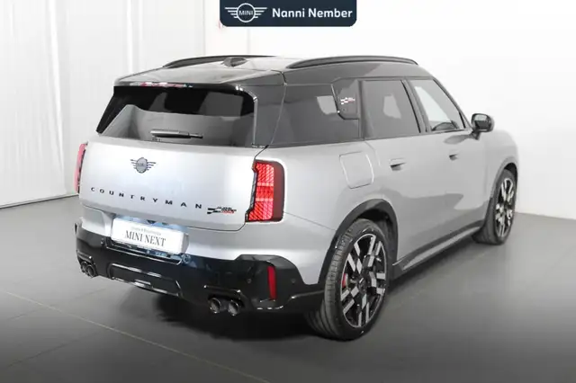 MINI Countryman view 3