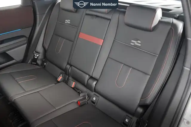 MINI Countryman view 16