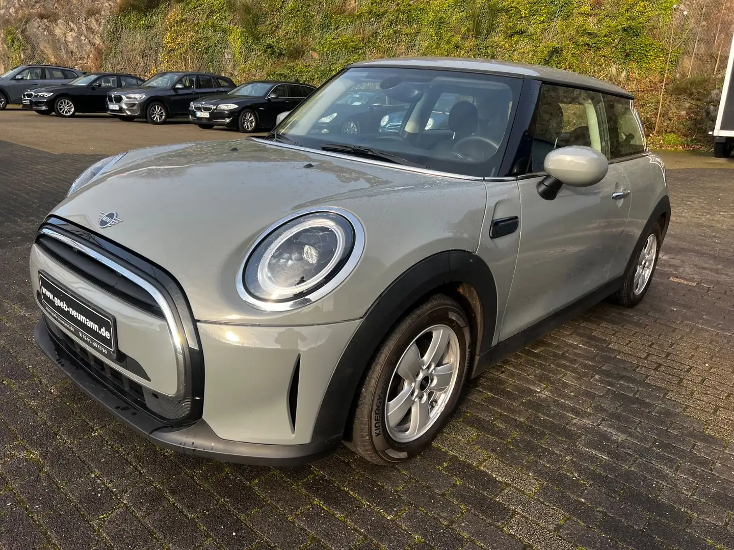 MINI Cooper 3-trg. Essential Trim Aut. Grijs - 2