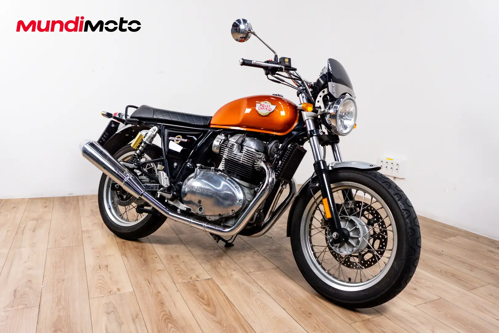 Royal Enfield Interceptor - 2