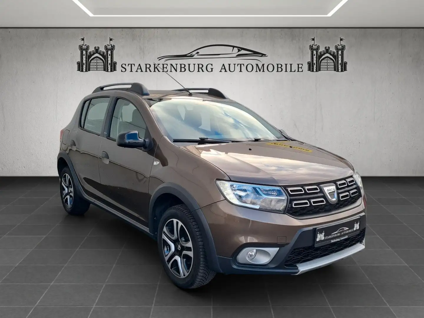 Dacia Sandero II Stepway Celebration/1 Hand/Navi Brun - 1