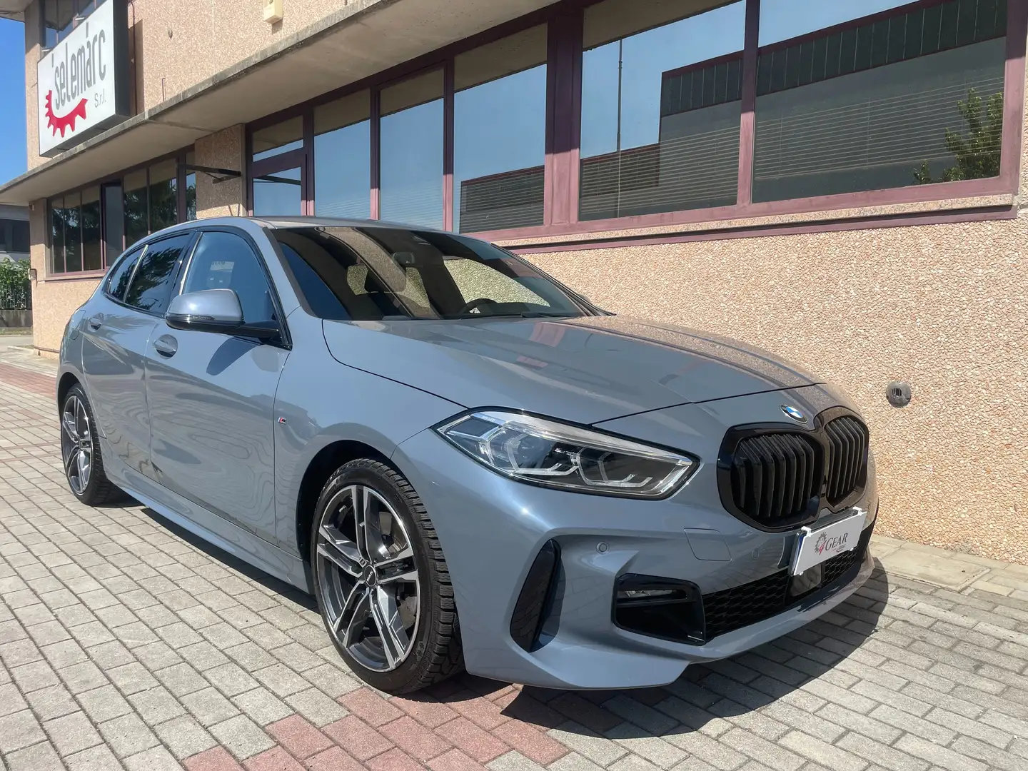 BMW 120 Serie 1 F40 120d Msport auto Grey - 2