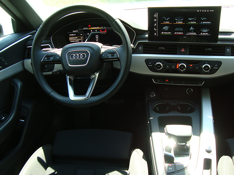 Audi A4 Avant 30 TDI S-Tr.1-Hand Virtual LED Standh Pan... — photo 9