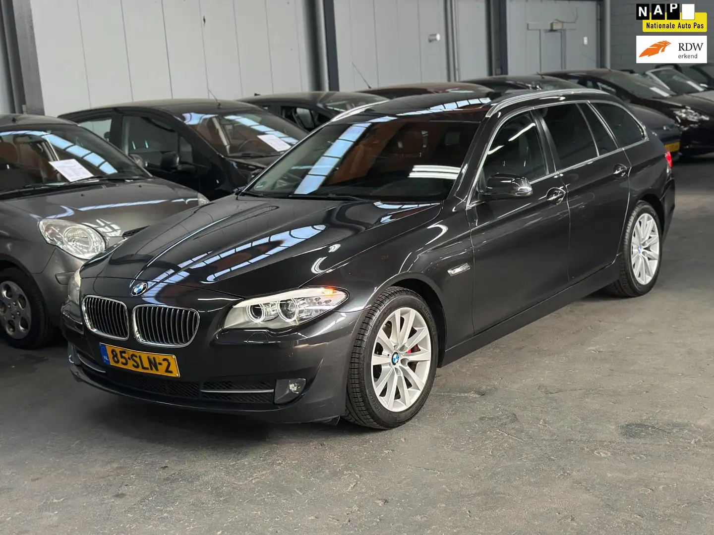 BMW 523 5-serie Touring 523i High Executive Automaat PANO Grijs - 1