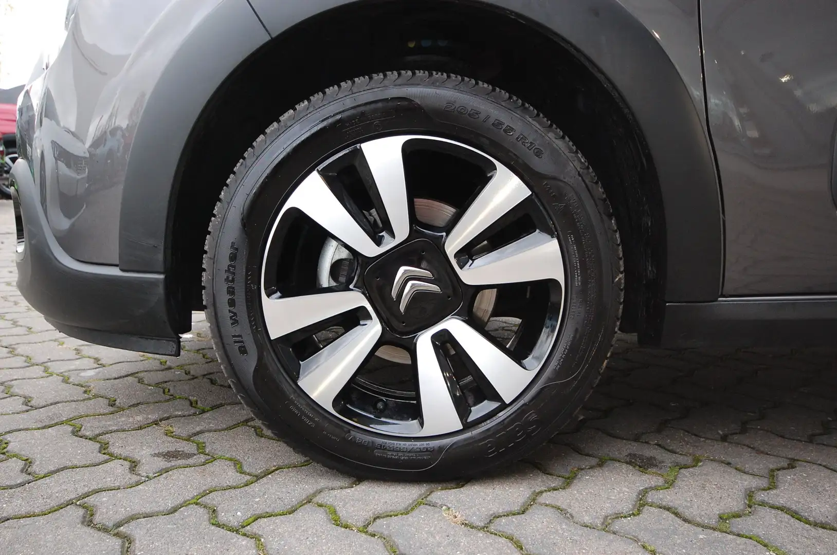 Citroen C3 Max PureTech 110 EAT6 + LED + NAVI + PDC/KAMERA Grau - 2