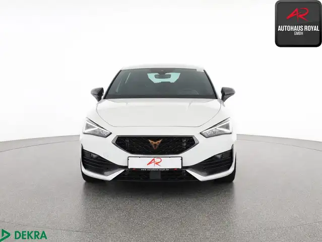 CUPRA Leon view 8