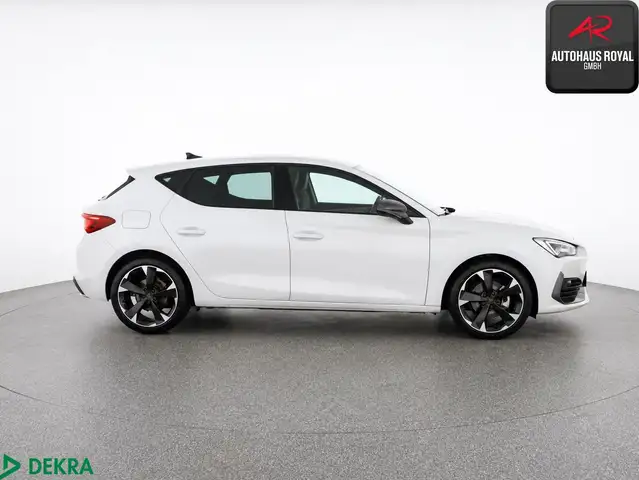 CUPRA Leon view 6