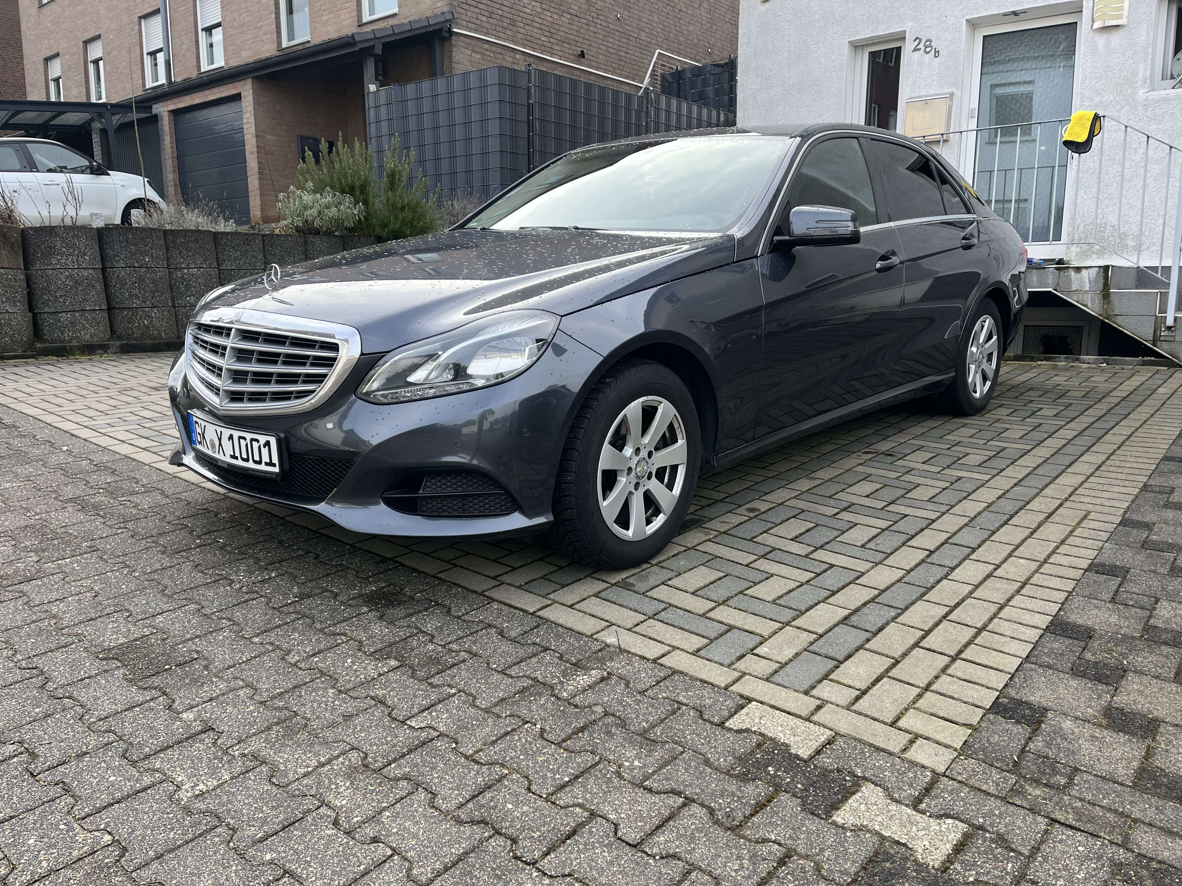 Second hand Mercedes Benz E-Class 