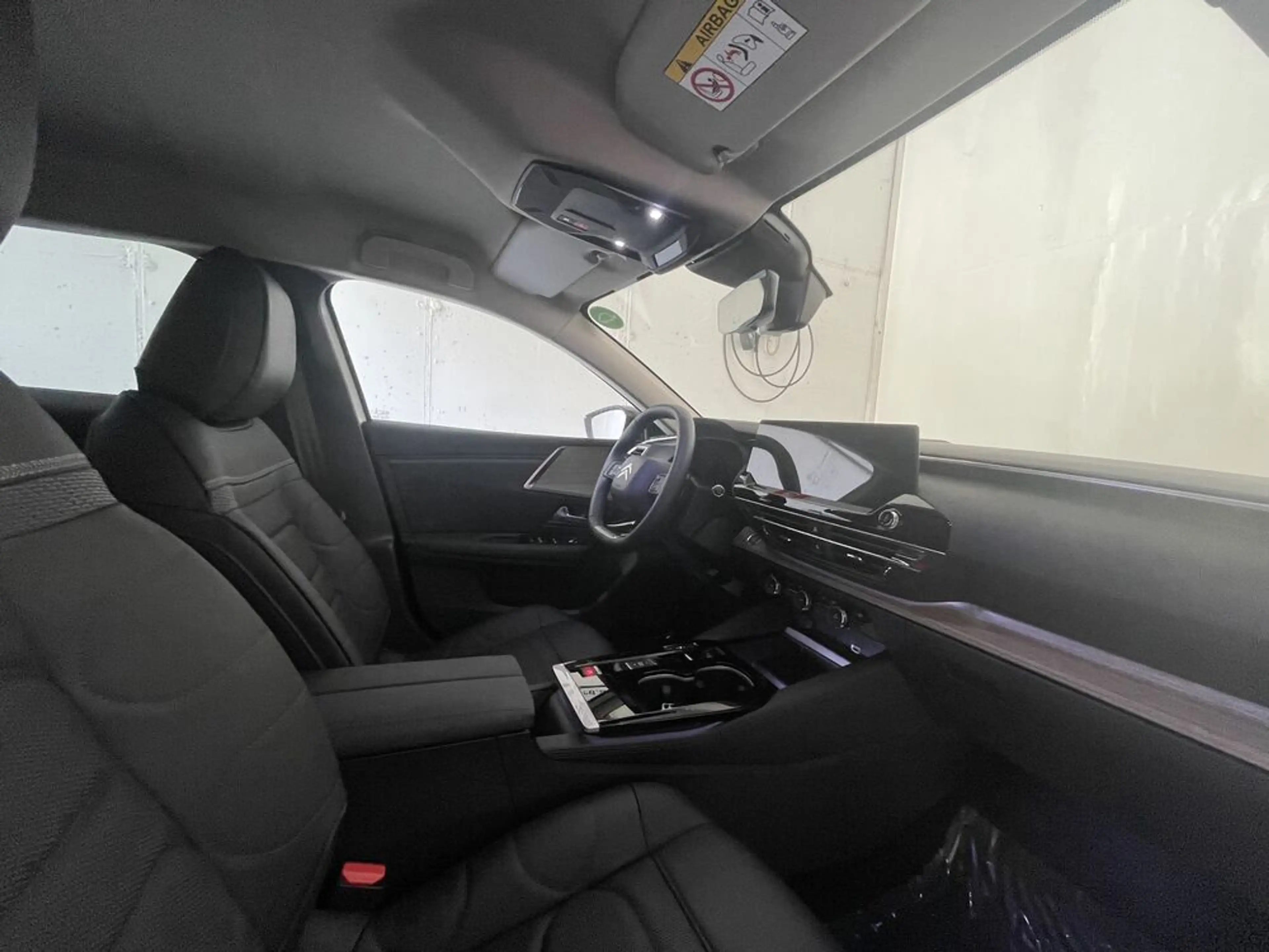 Citroen C5 X Shine Hybrid 225 — photo 8