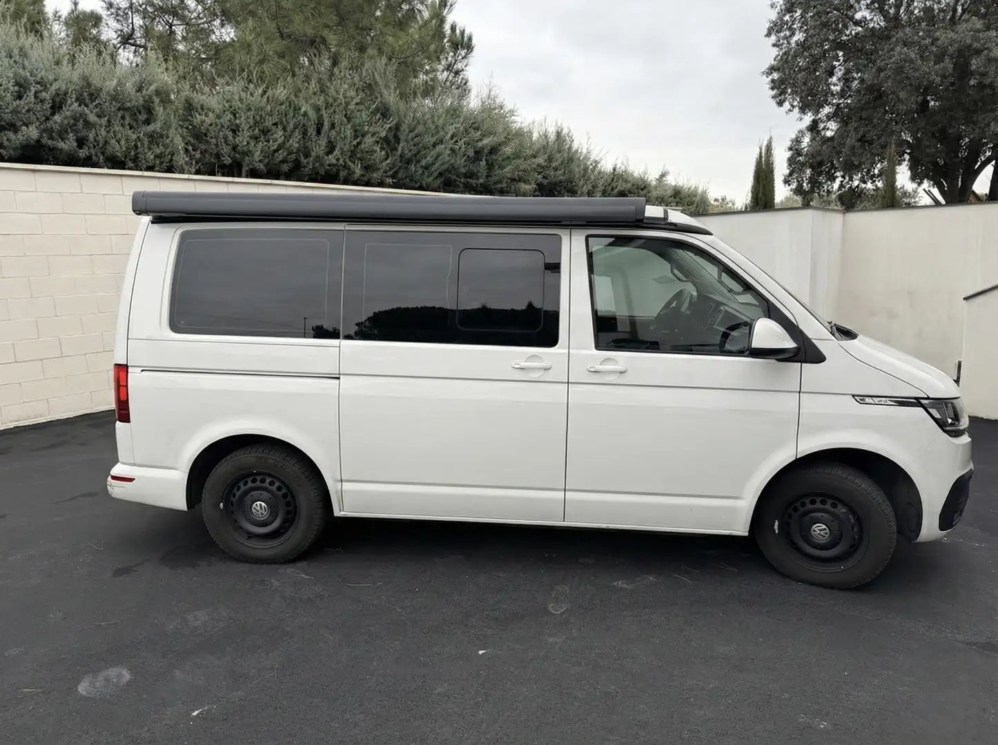 Volkswagen T6.1 California Beach 150cv diesel manual doble puerta Blanco - 2