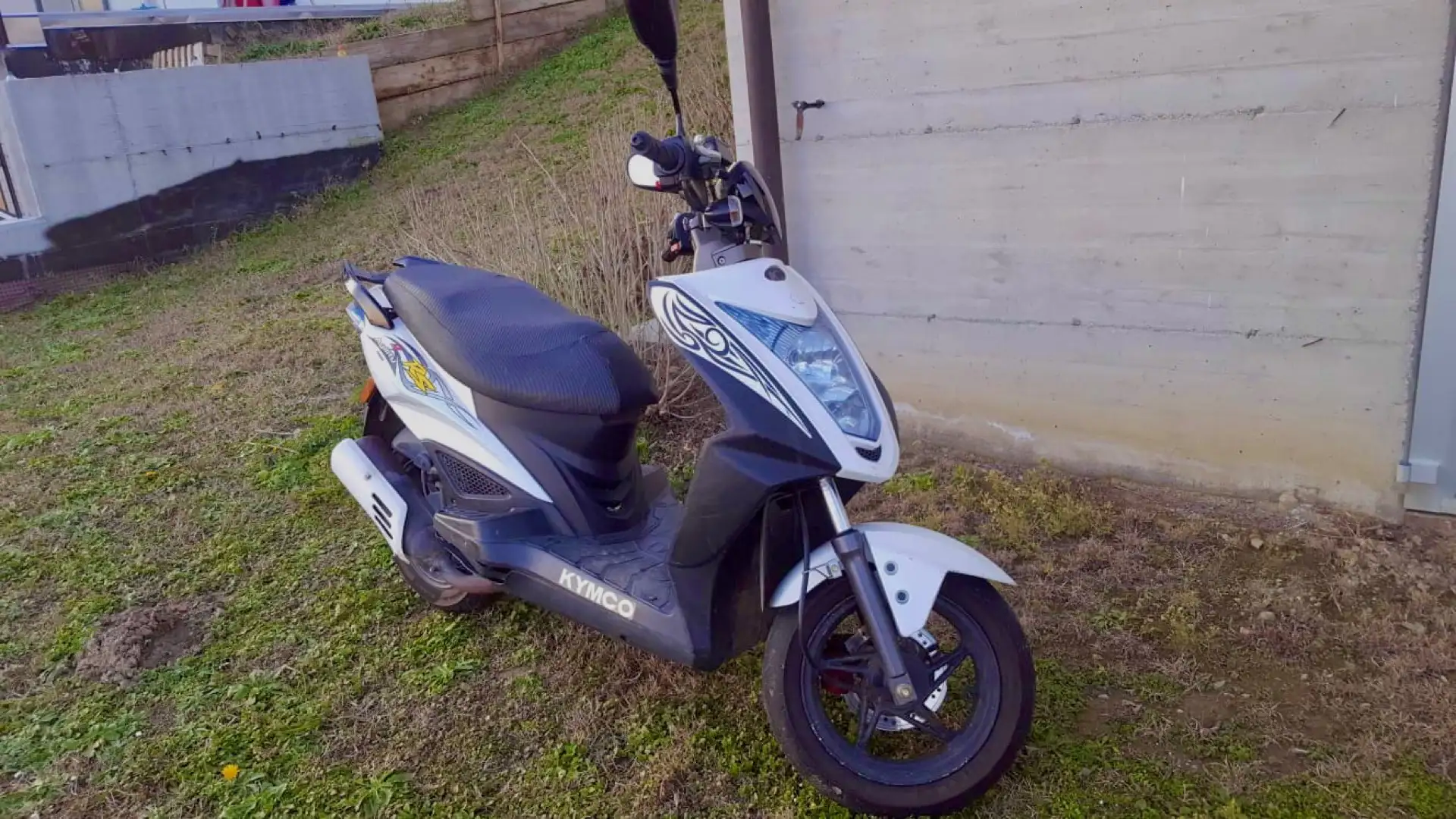 Kymco Agility 50 RS Naked Wit - 1