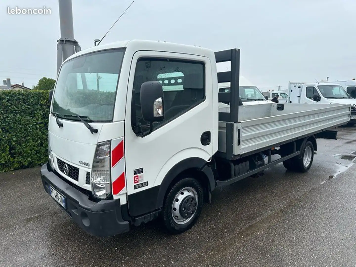 Nissan Cabstar 26990 ht 3.0 130cv plateau fixe 4.80 - 2