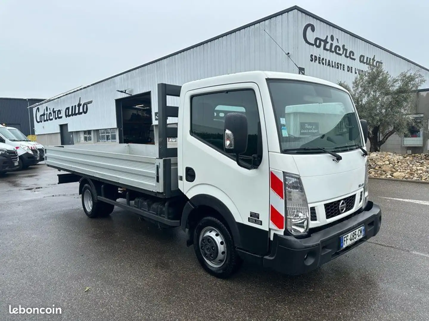 Nissan Cabstar 26990 ht 3.0 130cv plateau fixe 4.80 - 1