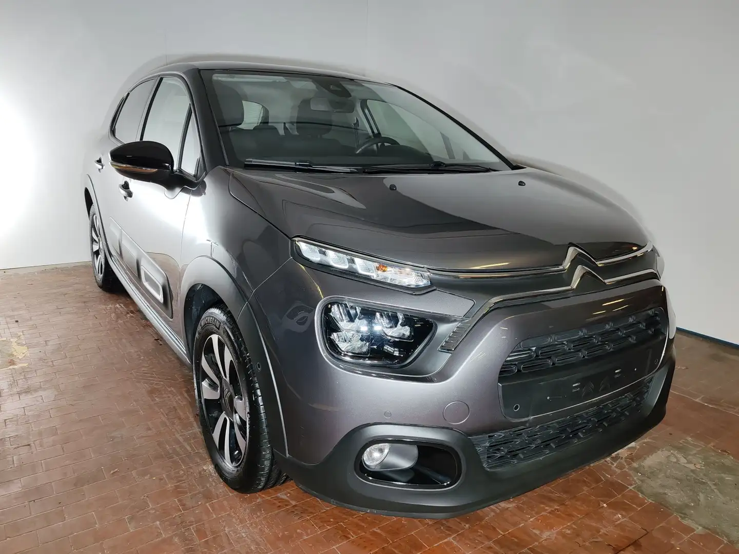 Citroen C3 1.2 110cv S&S Shine + Telecamera Grigio - 1
