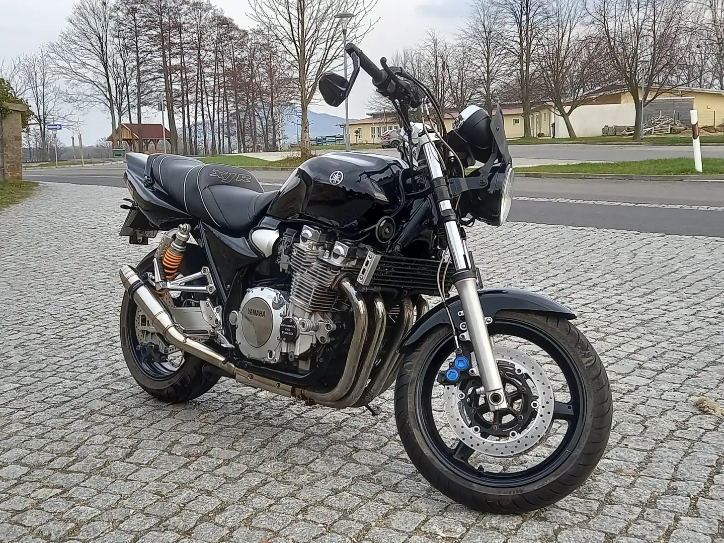 Yamaha XJR 1300 Fekete - 2