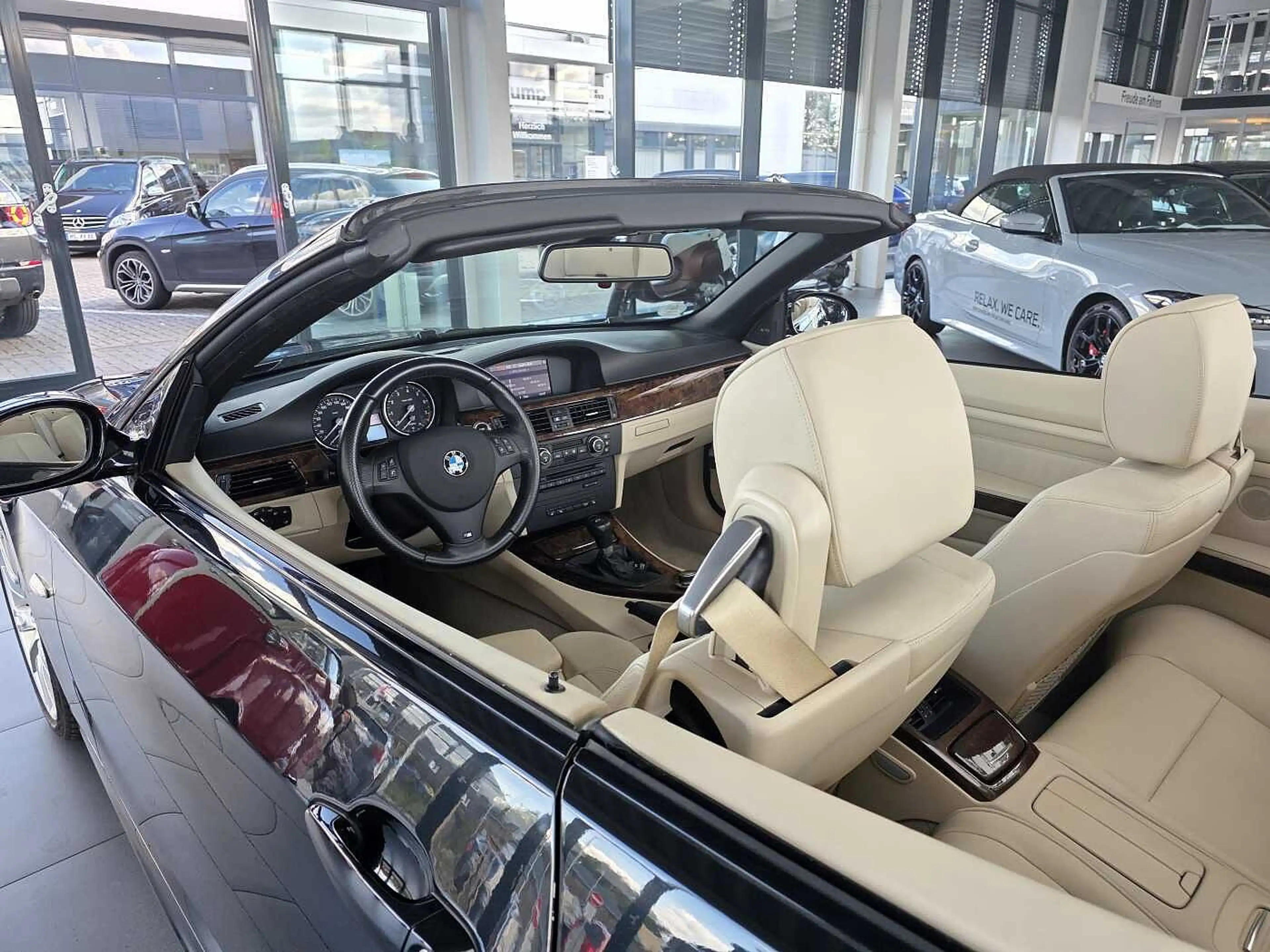 BMW 320 i M-Sport Shadow Line Cabrio Xenon/Memory/Sitzhzg — photo 12