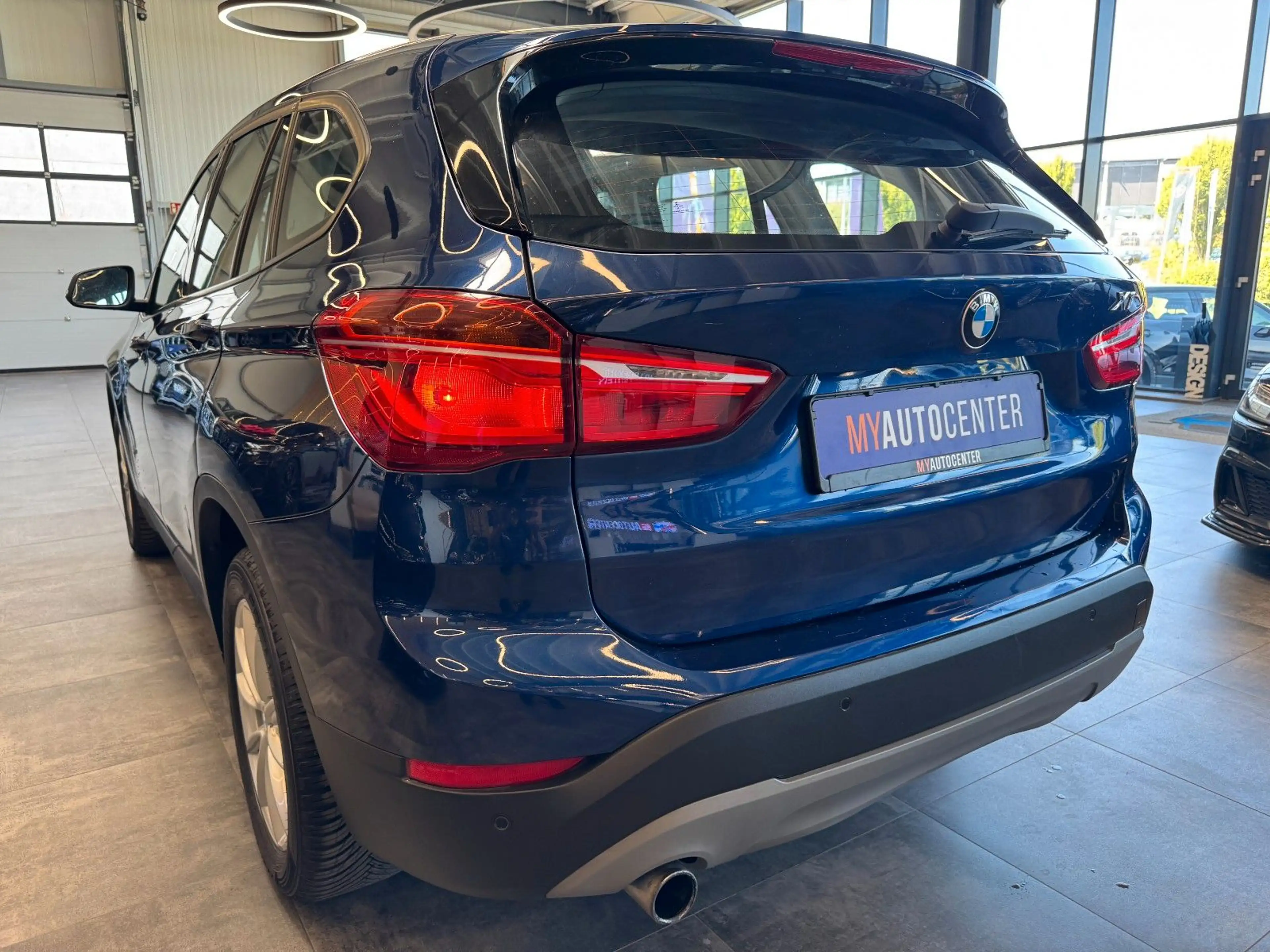 BMW X1 sDrive 18 i *KLIMA*NAVI*PDC*LIMITER* — photo 5