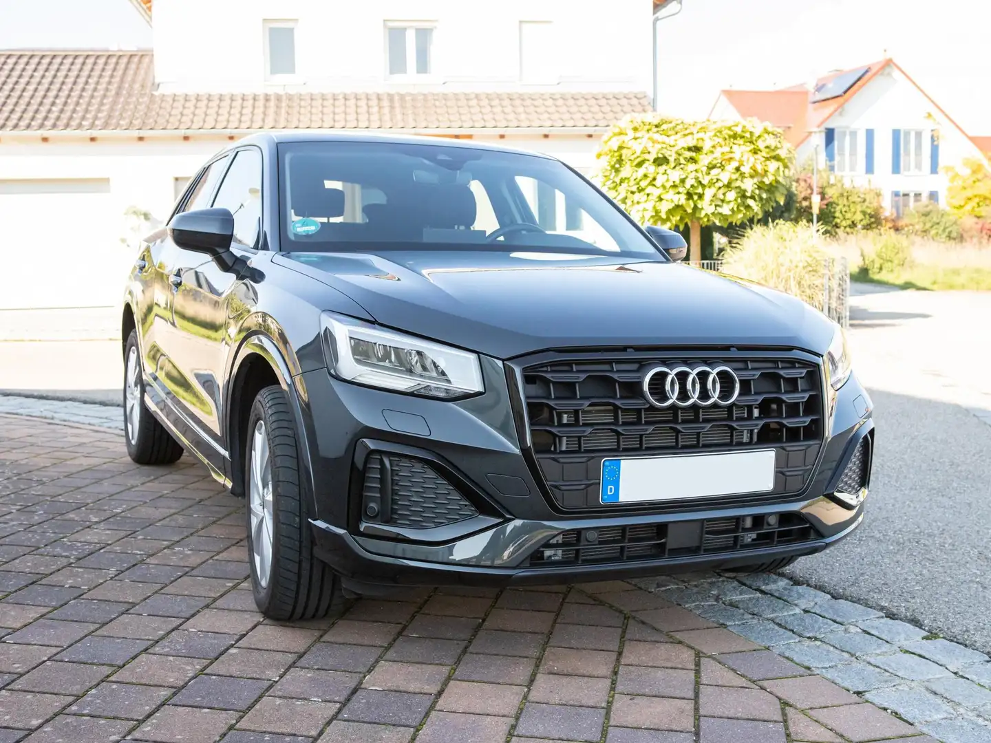 Audi Q2 Q2 35 TFSI advanced AHK LED NAVI ACC Grau - 1