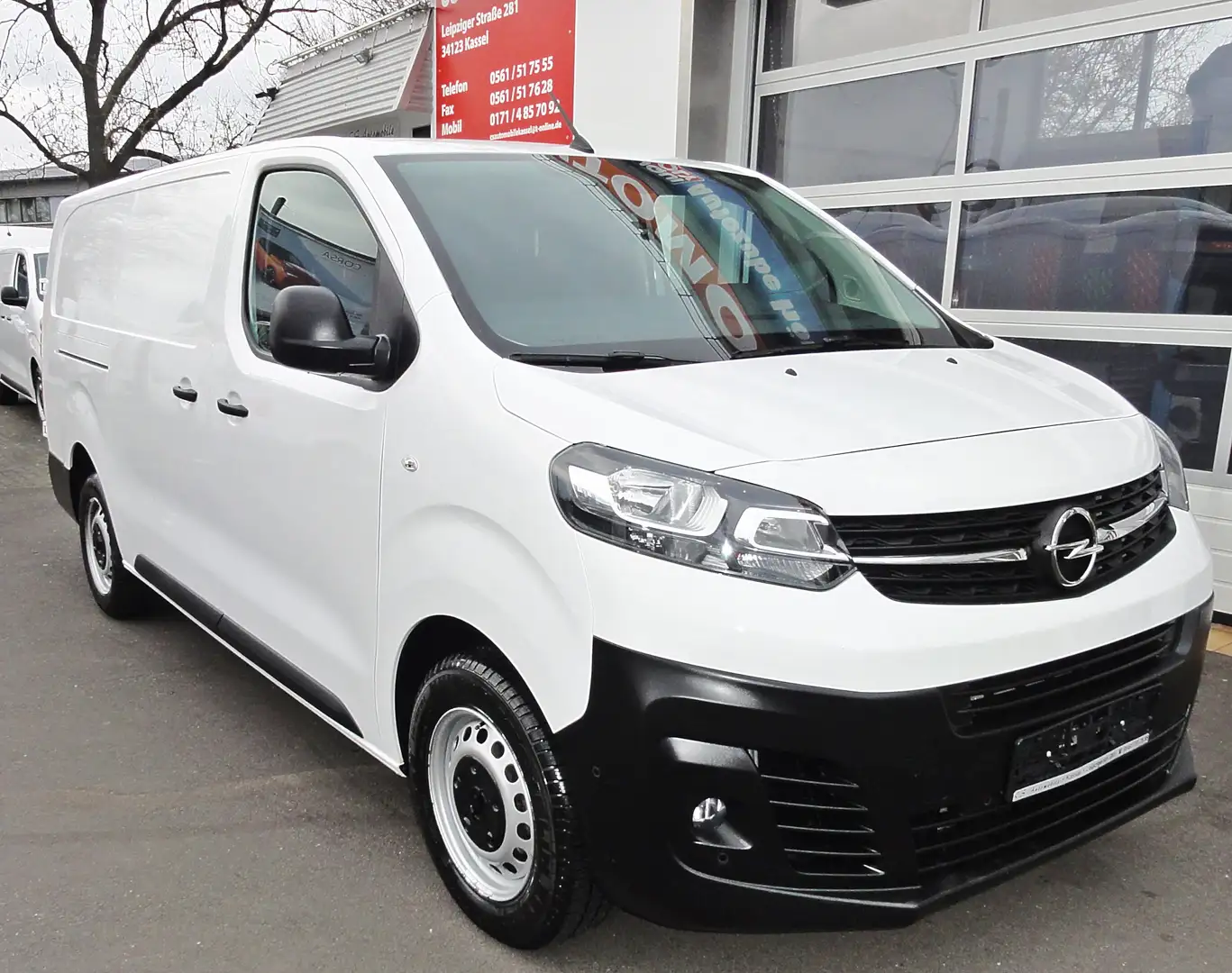 Opel Vivaro Vivaro 2,0 l CDTI 90 KW Klima L3 lang Navi  LKW Weiß - 2