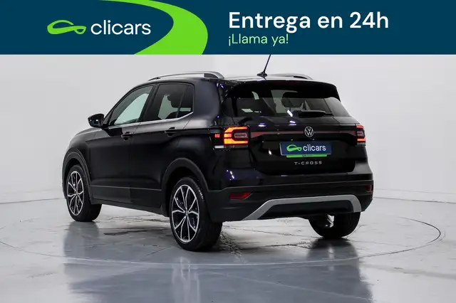 Volkswagen T-Cross view 9