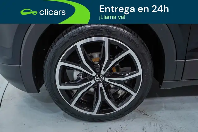 Volkswagen T-Cross view 11
