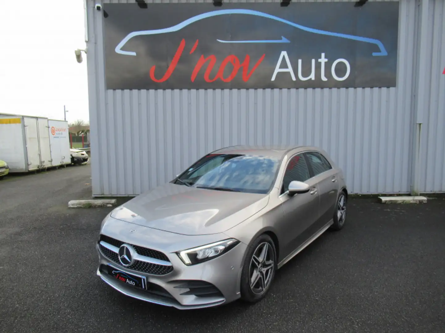 Mercedes-Benz A 200 200 163CH AMG LINE 7G-DCT Beige - 1
