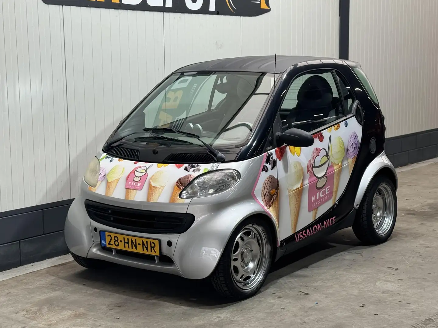 smart city-coupé/city-cabrio smart & pure Schwarz - 1