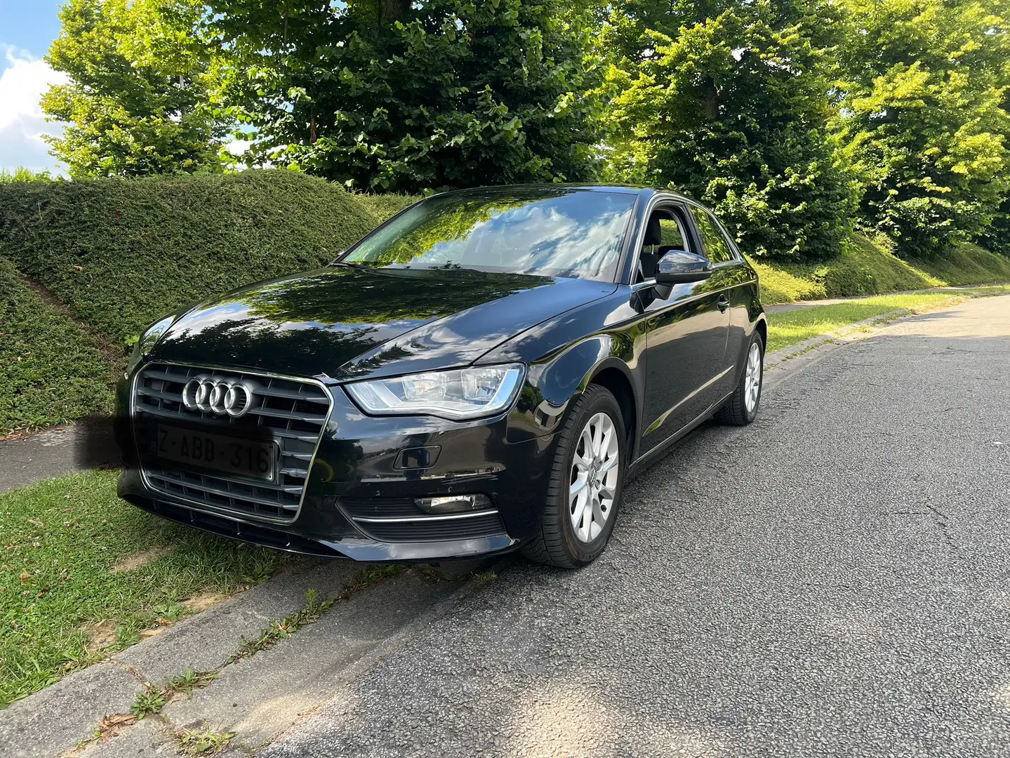 Audi A3 1.6 TDi Ambition pret à immatriculer - 2