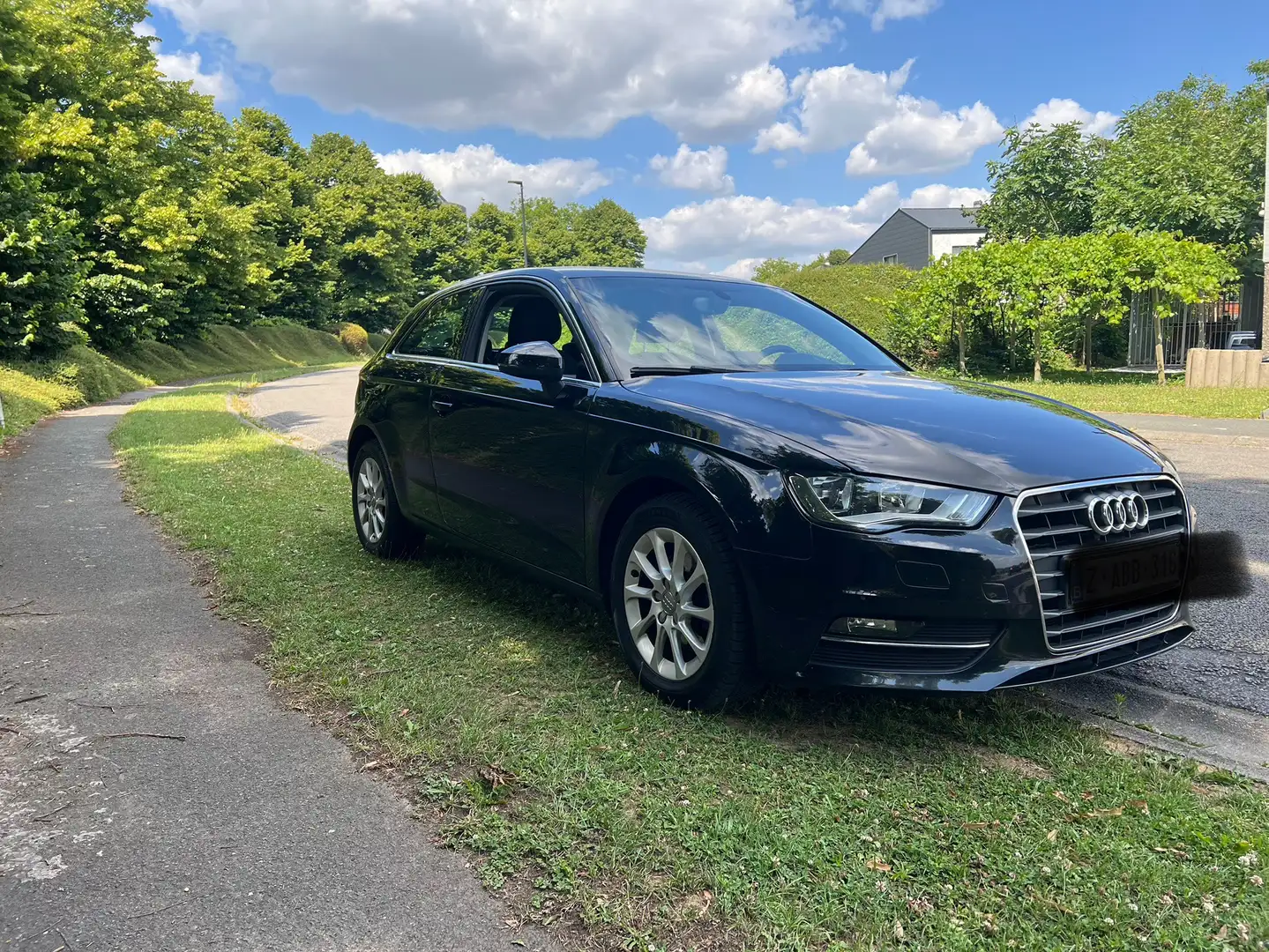 Audi A3 1.6 TDi Ambition pret à immatriculer - 1