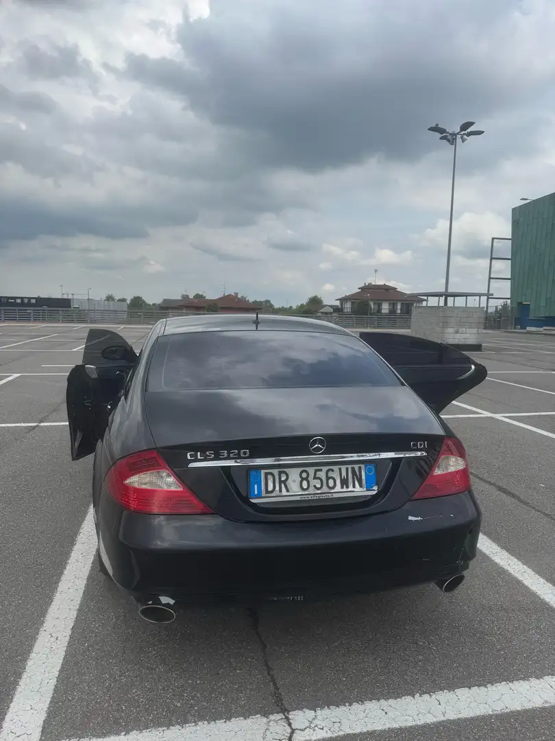 Mercedes-Benz CLS 320 cdi V6 - 2