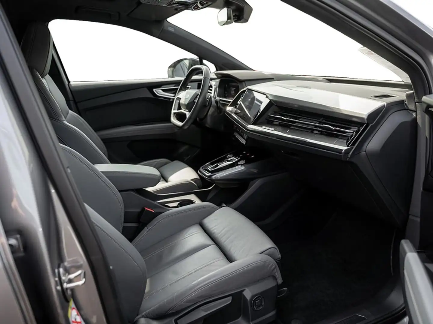 Audi Q4 e-tron Sportback 50 quattro Ed. One PANO H Grau - 2