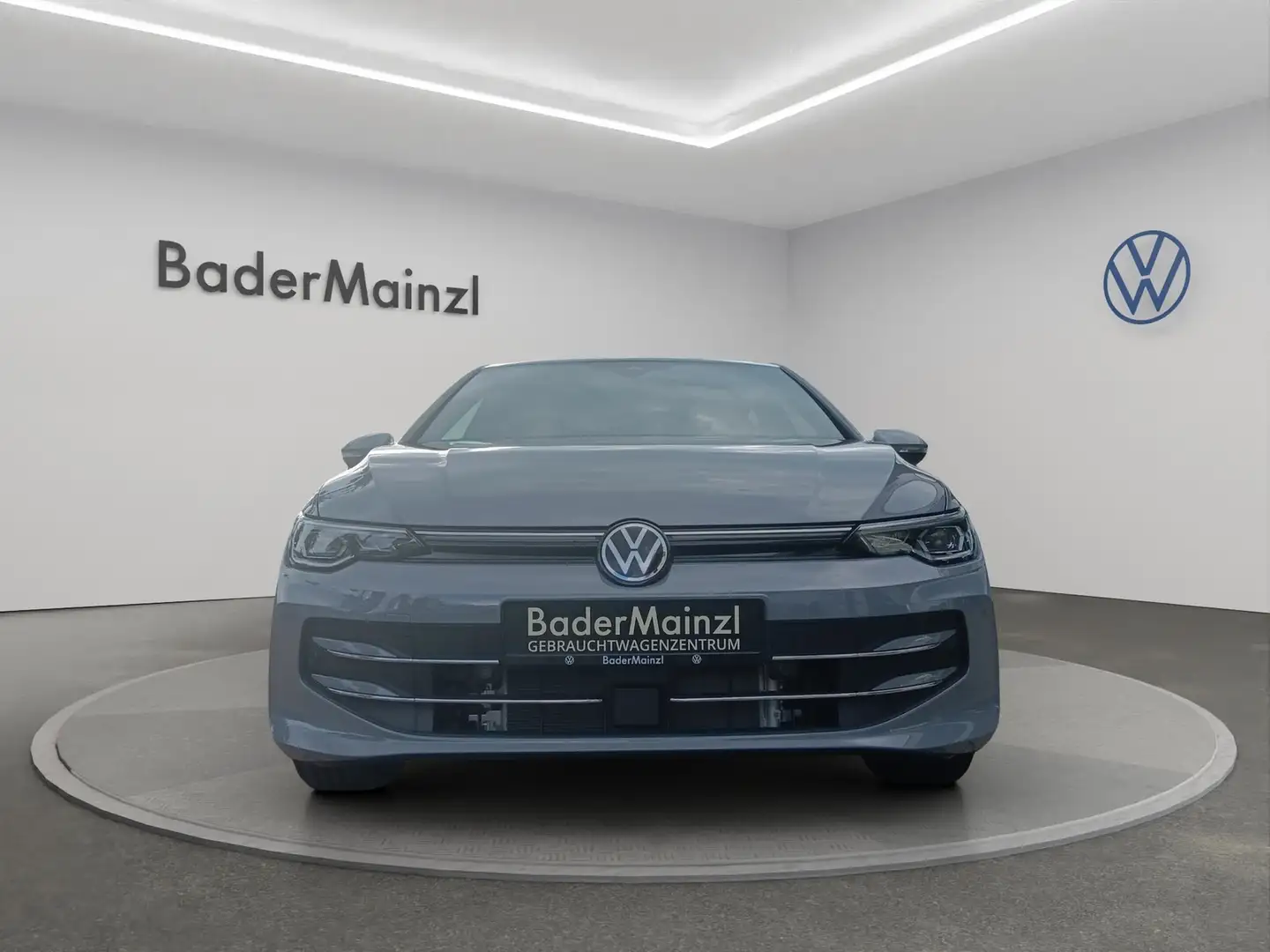 Volkswagen Golf 1.5 eTSI Navi LED AHK RFK ACC SHZ Gris - 2