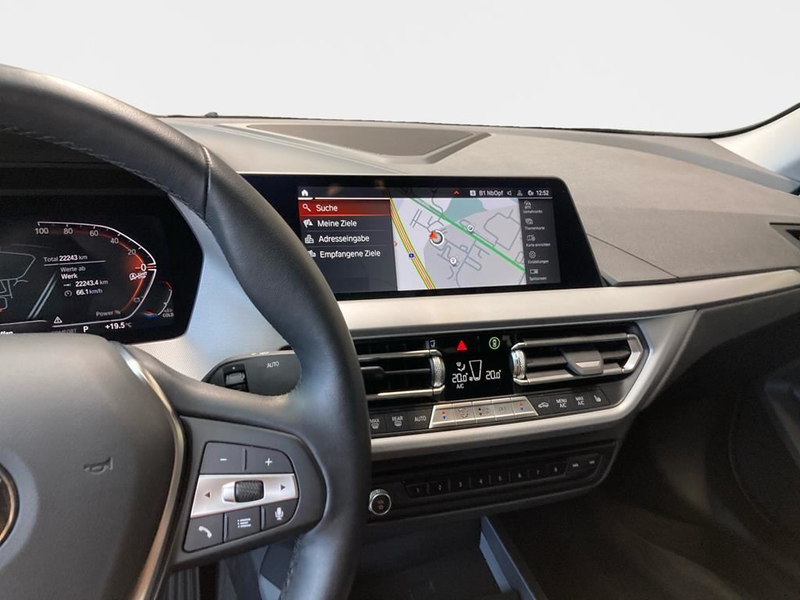 BMW 218 Advantage — photo 13