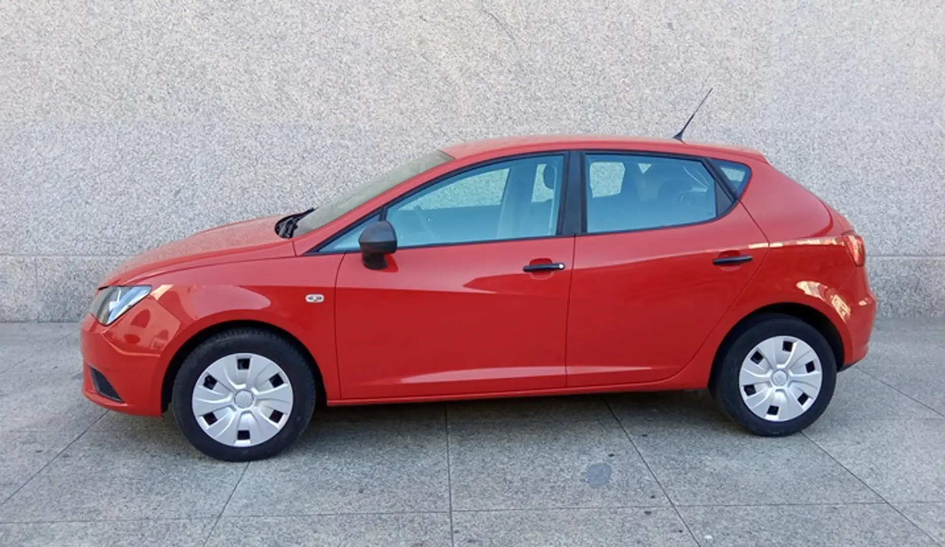 SEAT Ibiza 1.4TDI CR S&S Reference 90 Rojo - 2