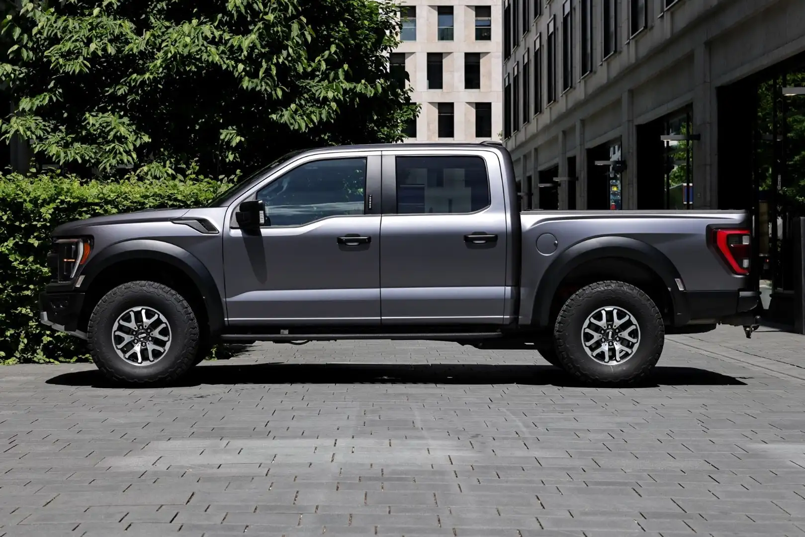 Ford F 150 Raptor SuperCrew® 3.5 V6 | Panorama | PPF Grau - 2