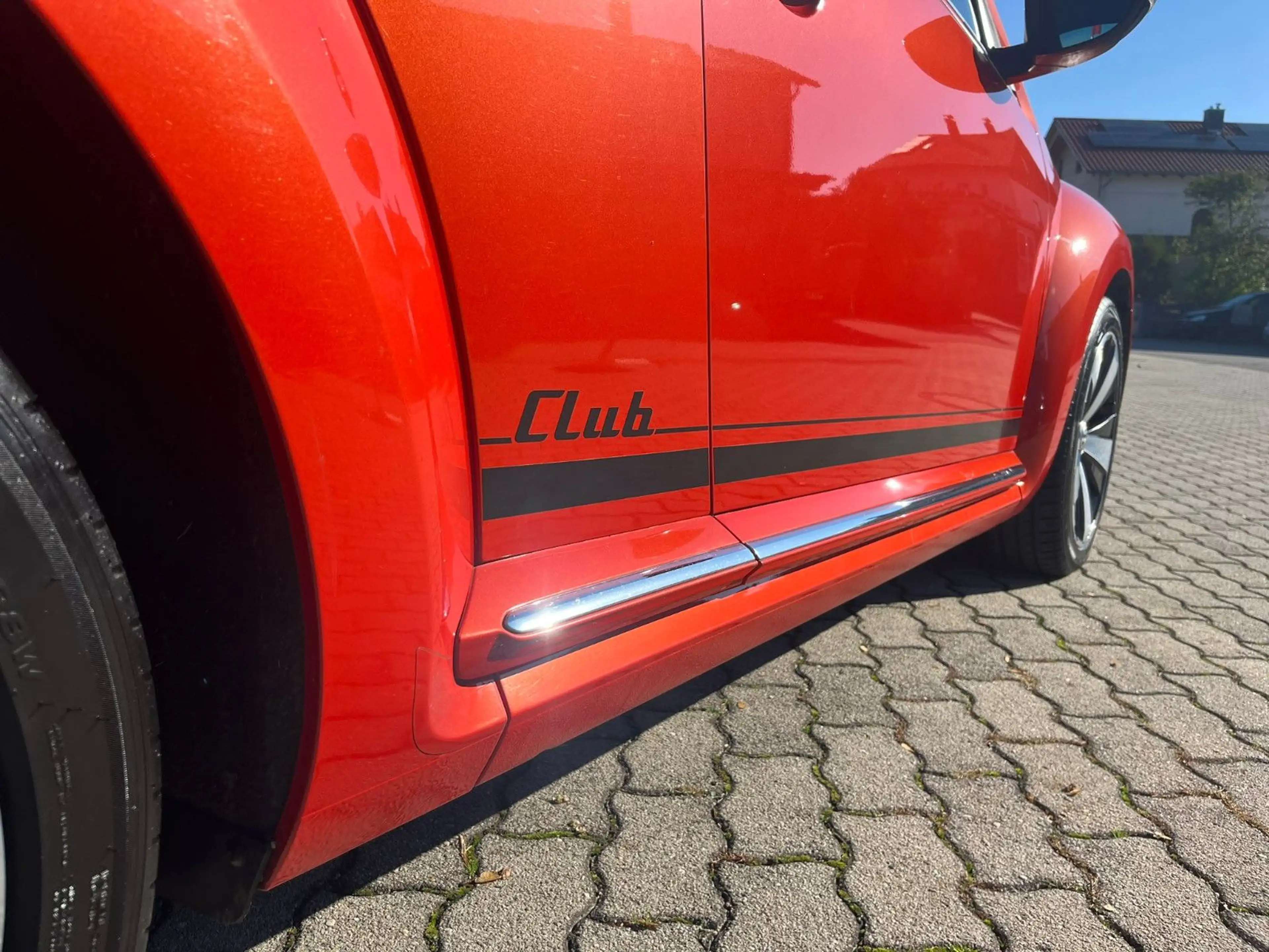 Volkswagen Beetle 2.0 TDI 81kW DSG BMT CLUB Cabriolet — photo 14