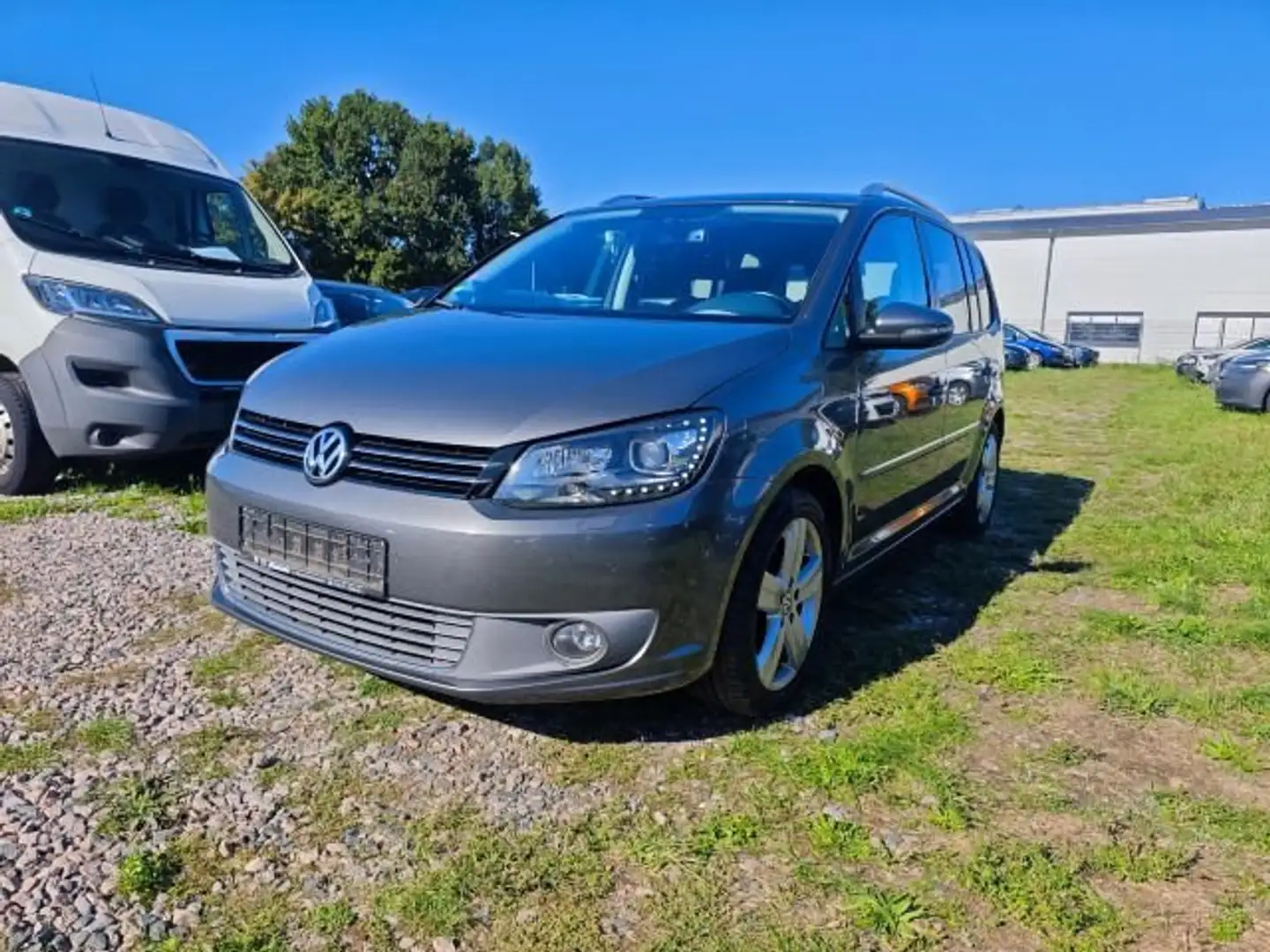 Volkswagen Touran Highline AUTOMATIK* Bi-Xenonscheinwerfer* Kurvenli Grau - 2