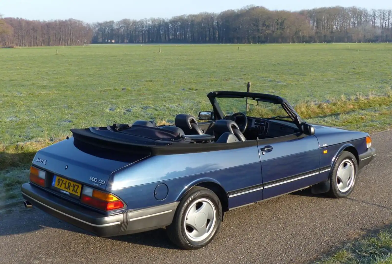 Saab 900 Cabrio 2.0 S Blau - 2