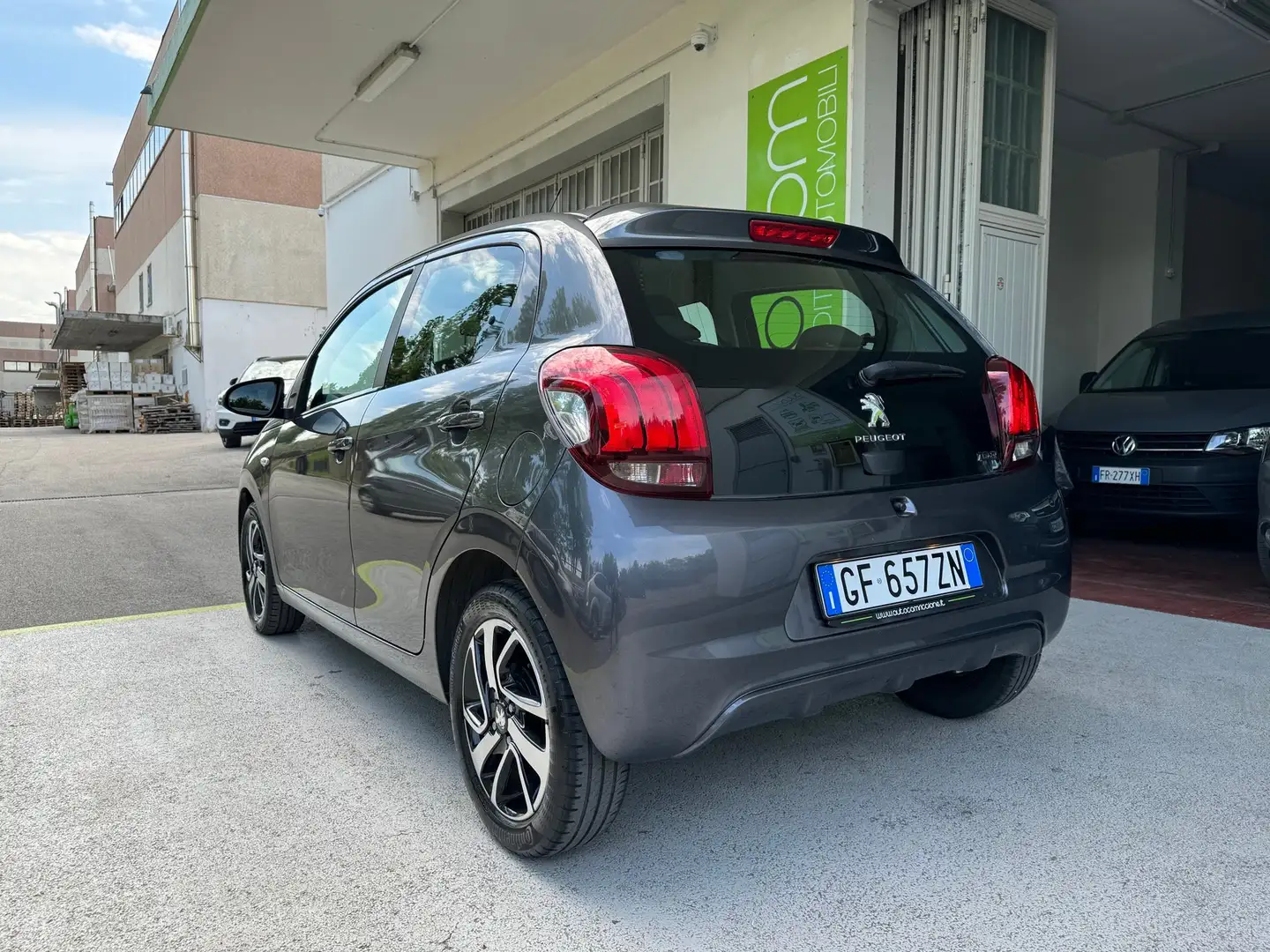 Peugeot 108 108 5p 1.0 vti Allure s&s Uniprop GARANZIA 24 MESI Grigio - 2