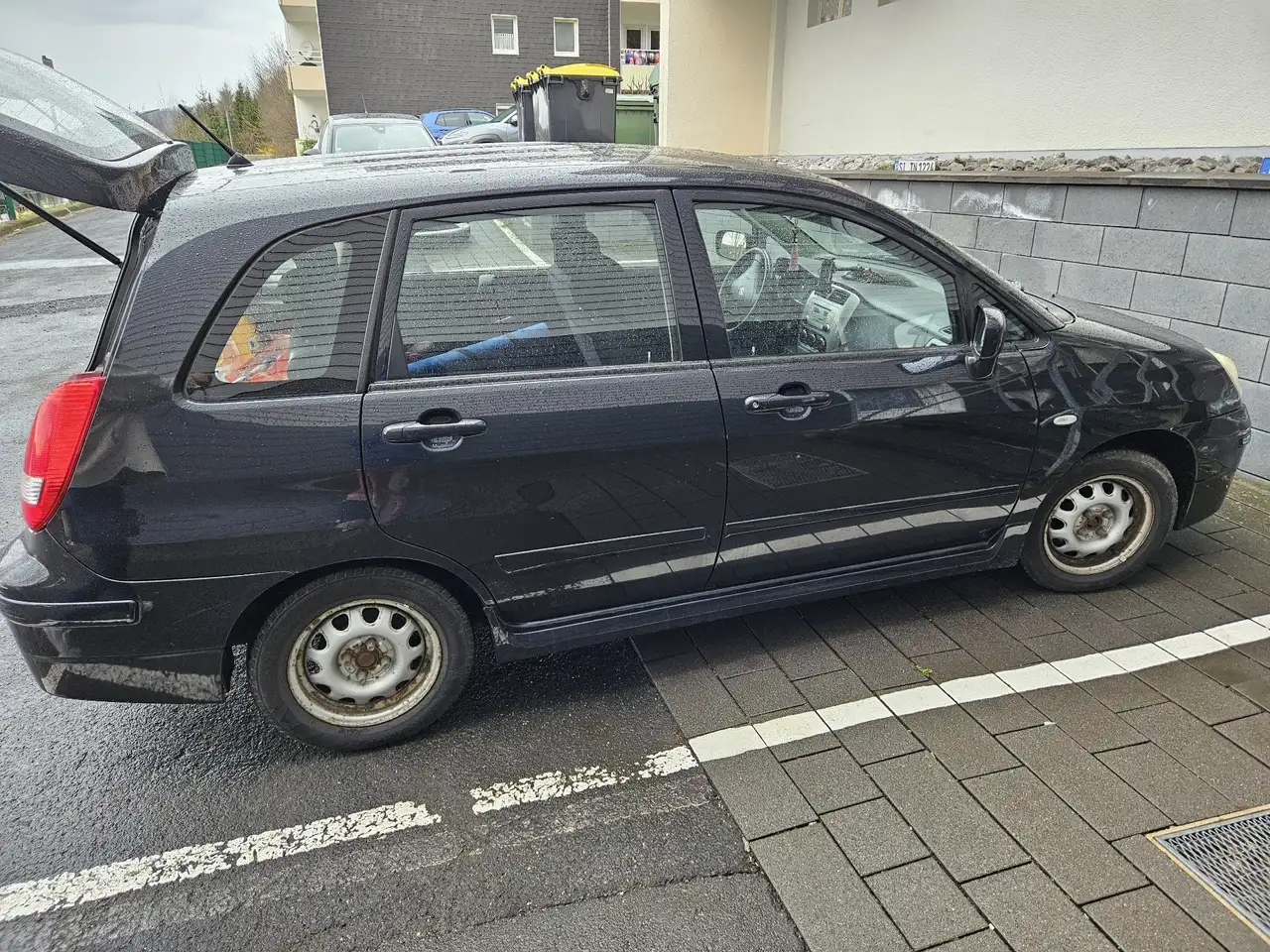 Suzuki Liana