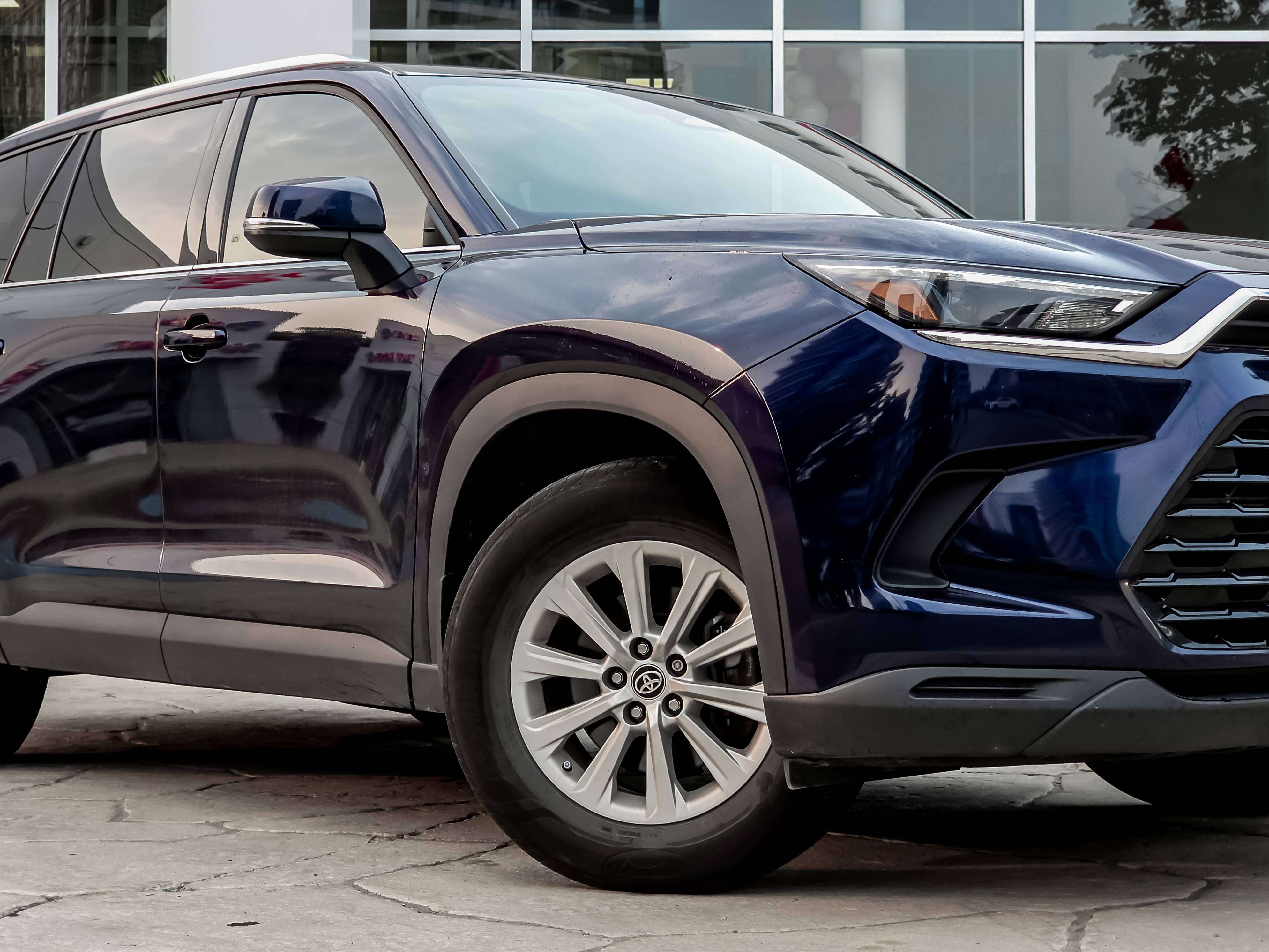 used 2025 Toyota Grand Highlander car, priced at $51,499